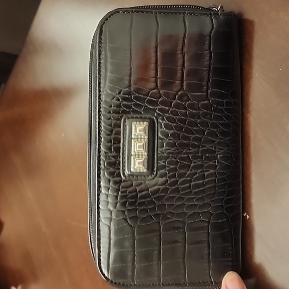 Brighton Cher zip wallet patent leather - Picture 1 of 9